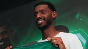 الأهلي السعودي يضم عبدالله رديف رسميا.. مهاجم الهلال يبدأ تحديا جديدا