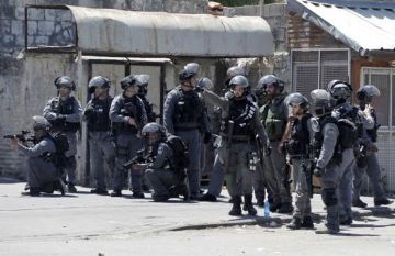 إصابة إسرائيلي في حادث طعن بغور الأردن.. والاحتلال يبحث عن المنفذ إصابة إسرائيلي في حادث طعن بغور الأردن.. والاحتلال يبحث عن المنفذ