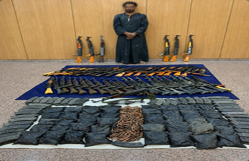الشرطة المصرية تضبط ترسانة أسلحة في سوهاج الشرطة المصرية تضبط ترسانة أسلحة في سوهاج