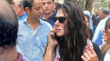 محمود قابيل وبسمة وعمرو سليم فى وداع ابنة نجلاء فتحي