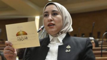 برلمانية تسأل وزير الصحة: من يراقب أداء مستشفيات المراكز الطبية المتخصصة؟ برلمانية تسأل وزير الصحة: من يراقب أداء مستشفيات المراكز الطبية المتخصصة؟