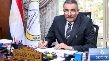 رئيس هيئة ميناء دمياط يكشف تفاصيل السيطرة على حريق سفينة التغويز رئيس هيئة ميناء دمياط يكشف تفاصيل السيطرة على حريق سفينة التغويز