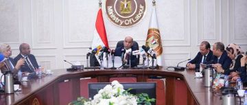 مصر تطلق القواعد العامة لتنظيم العمل بالقطاع الخاص مصر تطلق القواعد العامة لتنظيم العمل بالقطاع الخاص