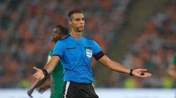 أمين عمر حكما لمباراة الزمالك والاتحاد السكندري في افتتاحية بطولة الدوري الممتاز أمين عمر حكما لمباراة الزمالك والاتحاد السكندري في افتتاحية بطولة الدوري الممتاز