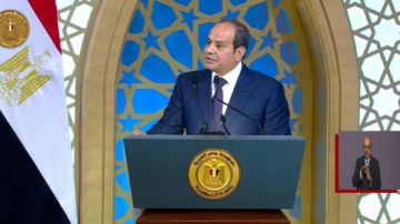 الرئيس السيسي: رفعة الأمة تقوم على إتقان العمل وحسن الخلق الرئيس السيسي: رفعة الأمة تقوم على إتقان العمل وحسن الخلق
