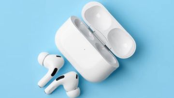 حلها بنفسك.. أشهر المشكلات المزعجة في سماعات آبل AirPods وطرق علاجها