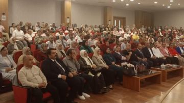 رئيس جامعة بورسعيد: مصلحة الطلاب أولويتنا.. وتمكين شباب الباحثين وبناء قدراتهم أساس مستقبل الجامعة رئيس جامعة بورسعيد: مصلحة الطلاب أولويتنا.. وتمكين شباب الباحثين وبناء قدراتهم أساس مستقبل الجامعة