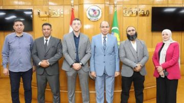محافظ المنيا يبحث زيادة كميات المخلفات الصلبة الموردة لمصنع التدوير بملوى محافظ المنيا يبحث زيادة كميات المخلفات الصلبة الموردة لمصنع التدوير بملوى