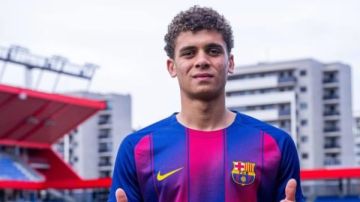 هيعلم مع برشلونة .. فتحي سند يتوقع تألق حمزة عبد الكريم هذا الموسم