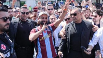 محمد صلاح يغيب عن أولى مباريات طرابزون سبور محمد صلاح يغيب عن أولى مباريات طرابزون سبور