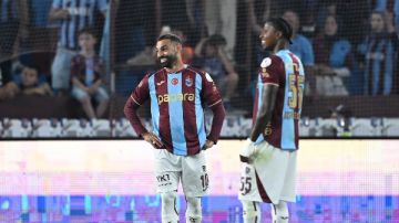 بقيادة وأهداف محمد صلاح.. طرابزون سبور يهزم باشاك شهير 2-1 في الدوري التركي بقيادة وأهداف محمد صلاح.. طرابزون سبور يهزم باشاك شهير 2-1 في الدوري التركي