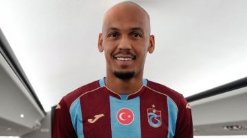 رسميا.. فابينيو يعود لمزاملة محمد صلاح في طرابزون سبور رسميا.. فابينيو يعود لمزاملة محمد صلاح في طرابزون سبور
