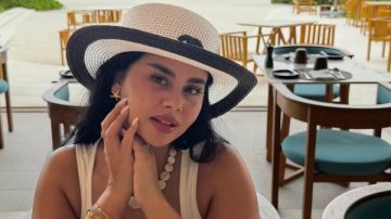 منة عرفة تتألق في أحدث ظهور من المالديف.. شاهد منة عرفة تتألق في أحدث ظهور من المالديف.. شاهد