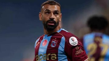هجوم لاذع من الإعلام التركي على محمد صلاح (فيديو) هجوم لاذع من الإعلام التركي على محمد صلاح (فيديو)
