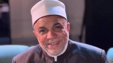 جابر طايع يطالب بتجريم ارتداء الزي الأزهري لغير المنتسبين جابر طايع يطالب بتجريم ارتداء الزي الأزهري لغير المنتسبين