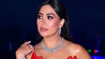 بوسي تثير الجدل بإطلالتها فى آخر ظهور لها بوسي تثير الجدل بإطلالتها فى آخر ظهور لها