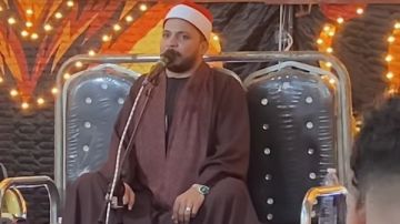 قوم يا شيخ اجري بسرعة.. ماس كهربائي يقطع تلاوة قارئ خلال سهرة قرآنية قوم يا شيخ اجري بسرعة.. ماس كهربائي يقطع تلاوة قارئ خلال سهرة قرآنية