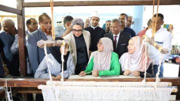 محافظ الوادي الجديد تتفقد مركز الصناعات الحرفية والتدريب بالبشندي محافظ الوادي الجديد تتفقد مركز الصناعات الحرفية والتدريب بالبشندي