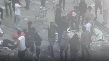 نقابة الأطباء تطمئن أسرة مصابة مول أرابيلا: هنعمل لها كل اللازم نقابة الأطباء تطمئن أسرة مصابة مول أرابيلا: هنعمل لها كل اللازم