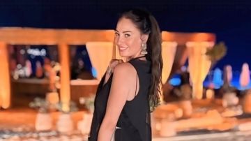بالكاجوال ... نرمين الفقي تخطف الأنظار على الشاطي بالكاجوال ... نرمين الفقي تخطف الأنظار على الشاطي
