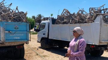 تنفيذا لتوجيهات الرئيس.. إزالة إشغالات الشاطئ غرب بورسعيد تنفيذا لتوجيهات الرئيس.. إزالة إشغالات الشاطئ غرب بورسعيد