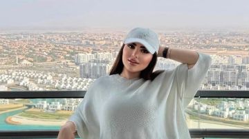 زوجة مسلم تثير الجدل بإطلالة ملفتة شاهد زوجة مسلم تثير الجدل بإطلالة ملفتة شاهد