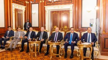 تعزيز التعاون الصحي.. وزير الصحة يلتقي رئيس تشاد ضمن وفد اللجنة الوزارية المصرية - التشادية تعزيز التعاون الصحي.. وزير الصحة يلتقي رئيس تشاد ضمن وفد اللجنة الوزارية المصرية - التشادية