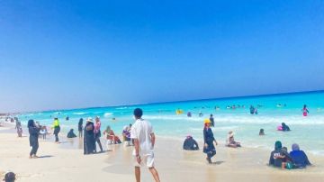 استقرار حالة البحر وفتح جميع الشواطئ بمطروح استقرار حالة البحر وفتح جميع الشواطئ بمطروح
