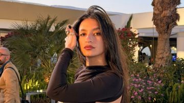 أميرة أديب تطلق مبادرة لتوزيع هواتف محمولة مجانا على السوشيال ميديا أميرة أديب تطلق مبادرة لتوزيع هواتف محمولة مجانا على السوشيال ميديا