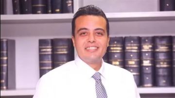 الشاذلي: واقعة فتاة الأوبر جرس إنذار وفرصة لمواجهة منتحلي صفة صحفي الشاذلي: واقعة فتاة الأوبر جرس إنذار وفرصة لمواجهة منتحلي صفة صحفي
