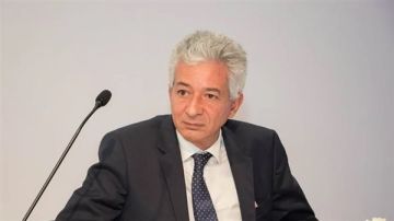 عاجل علاء عز يكشف تفاصيل منظومة كاري أون وتأثيرها المتوقع على أسعار السلع عاجل علاء عز يكشف تفاصيل منظومة كاري أون وتأثيرها المتوقع على أسعار السلع