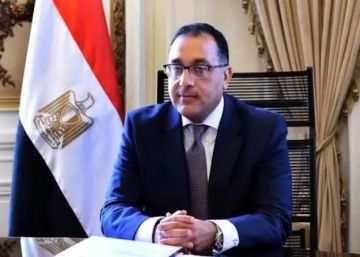 نيابة عن الرئيس السيسي.. مدبولي يتوجه لأنجولا للمشاركة في قمة الاتحاد الإفريقي الاستثنائية نيابة عن الرئيس السيسي.. مدبولي يتوجه لأنجولا للمشاركة في قمة الاتحاد الإفريقي الاستثنائية