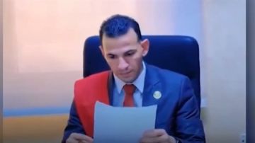 تفاصيل صادمة في واقعة القاضي المزيف.. كيف وصل النصاب إلى منصة المحكمة؟ تفاصيل صادمة في واقعة القاضي المزيف.. كيف وصل النصاب إلى منصة المحكمة؟