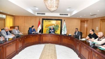 محافظ الفيوم: لا تهاون مع المتقاعسين من مقاولي الشركات المنفذة لمشروعات القرض الأوروبي محافظ الفيوم: لا تهاون مع المتقاعسين من مقاولي الشركات المنفذة لمشروعات القرض الأوروبي