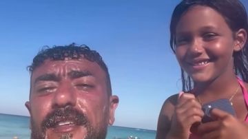 علي كلاي وفهد البطل.. طفلة تكشف لأحمد العوضي سر إعجابها به في الساحل الشمالي علي كلاي وفهد البطل.. طفلة تكشف لأحمد العوضي سر إعجابها به في الساحل الشمالي