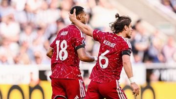 ليفربول يبدأ مفاوضات لإعادة لاعبه السابق