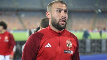 عمر كمال يطوي صفحة الأهلي ويقترب من تحديد وجهته الجديدة بين سيراميكا كليوباترا والمصري
