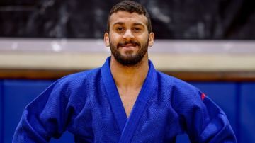 عبدالرحمن عبدالغني يحصد فضية الجودو في دورة البحر المتوسط عبدالرحمن عبدالغني يحصد فضية الجودو في دورة البحر المتوسط