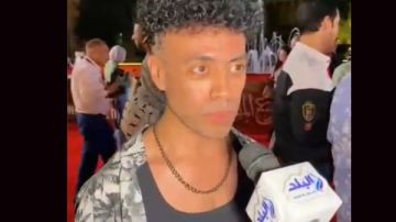 محمد فهيم: المسرح بيتي الأول.. وأستعد لأعمال جديدة فيديو محمد فهيم: المسرح بيتي الأول.. وأستعد لأعمال جديدة فيديو