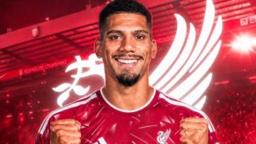 أراوخو يقترب من الرحيل .. ليفربول يتوصل لاتفاق مع برشلونة