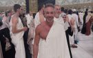 حازم إمام يوثق زيارته للمسجد الحرام برسالة مؤثرة - eg