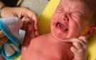 أعراض الجفاف عند الأطفال .. 7 علامات لا يجب تجاهلها والذهاب للطبيب .. الأسباب وطرق الوقاية