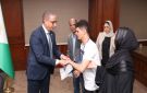 استماع محافظ الجيزة للأهالي تسليم عقدي عمل لمواطنين من ذوي الهمم وتوجيهات بسرعة التعامل مع عقار مخالف