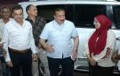 محافظ بورسعيد يتفقد أعمال تركيب 400 كشاف جديد بحي العرب ويوجه بسرعة استكمال التنفيذ - eg
