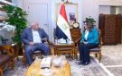 وزيرة التنمية المحلية تتابع مع محافظ مطروح الموقف التنفيذي لمشروعات الخطة الاستثمارية ومنظومة المخلفات
