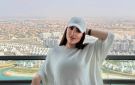 زوجة مسلم تثير الجدل بإطلالة ملفتة شاهد - eg