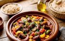 طريقة عمل طاجن سجق بالخضار والبطاطس - eg