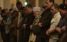 ماذا كان يقول النبي بين التكبيرة والقراءة في الصلاة؟ كلمات مستجابة تغفر جميع الذنوب