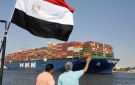 مقايضة قناة السويس بالديون تشعل الجدل في مصر.. وتعليق لافت من علاء مبارك