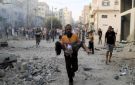 إصابة طفل فلسطيني وعدد من الصحفيين أثناء عملية استيلاء الاحتلال على معهد قلنديا التابع للأونروا